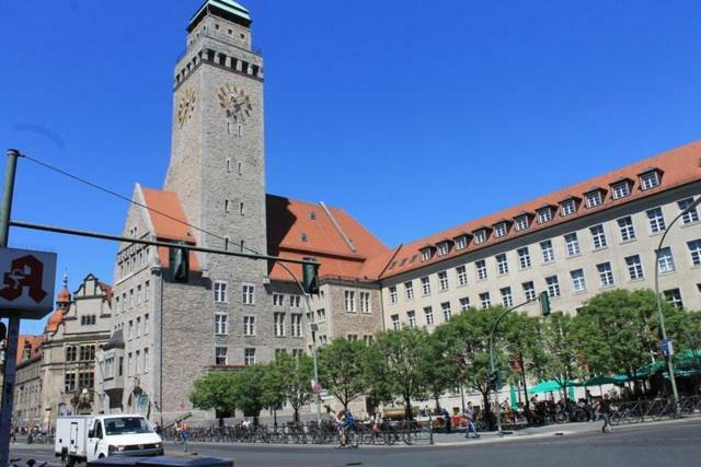 Berlin Mal Anders Erleben - Hier Tobt Das Leben Exterior foto